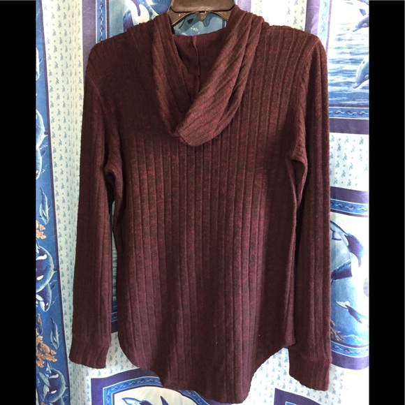 Cabin Fever Hooded Sweater Sz M - Picture 5 of 8